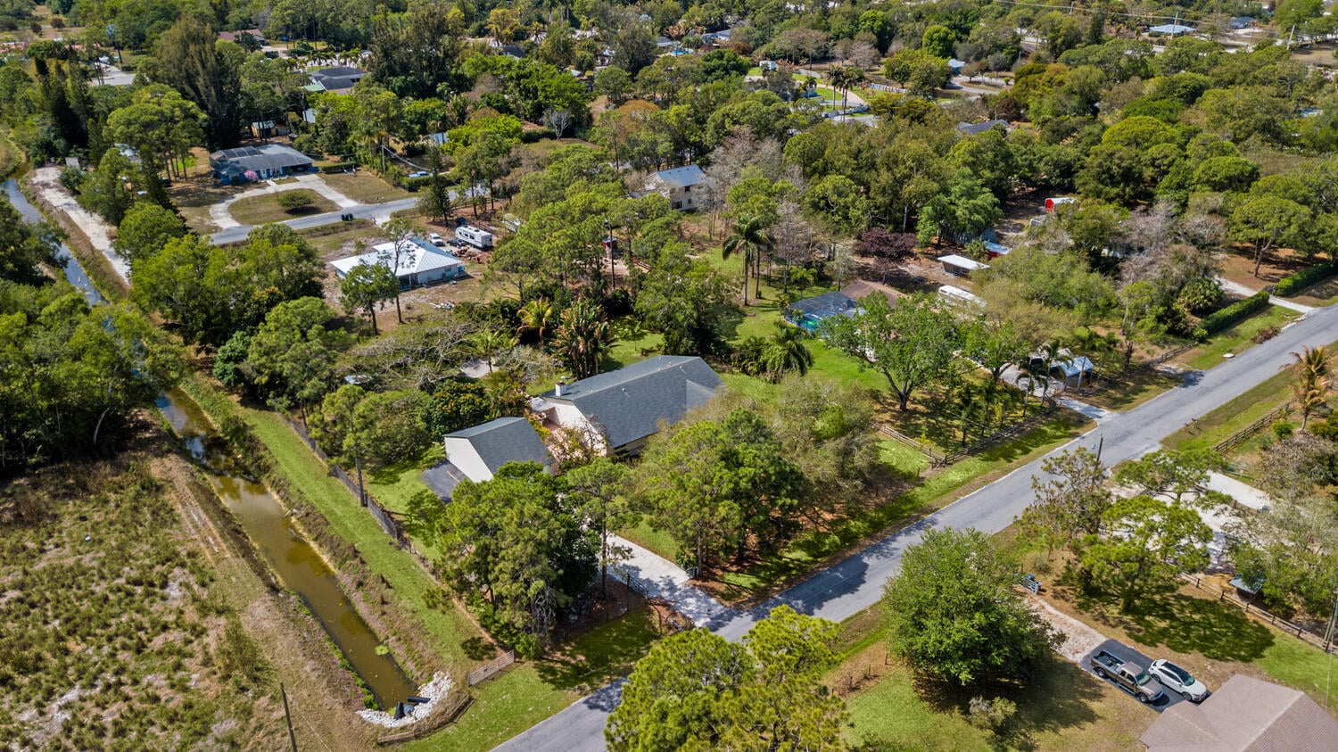 Residence photo 61