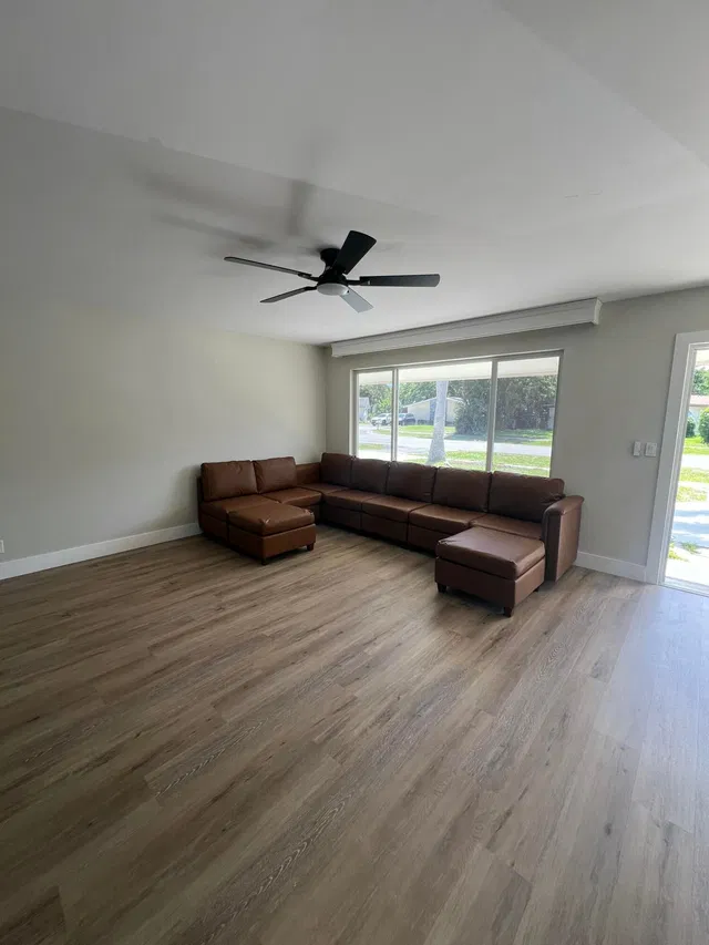 Residence photo 8
