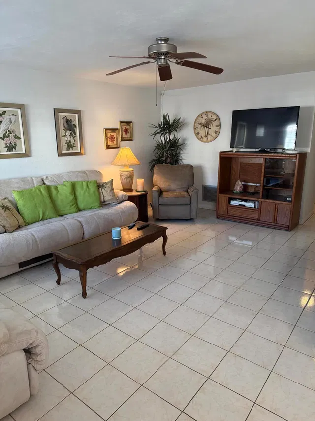  Unit 112 photo 6