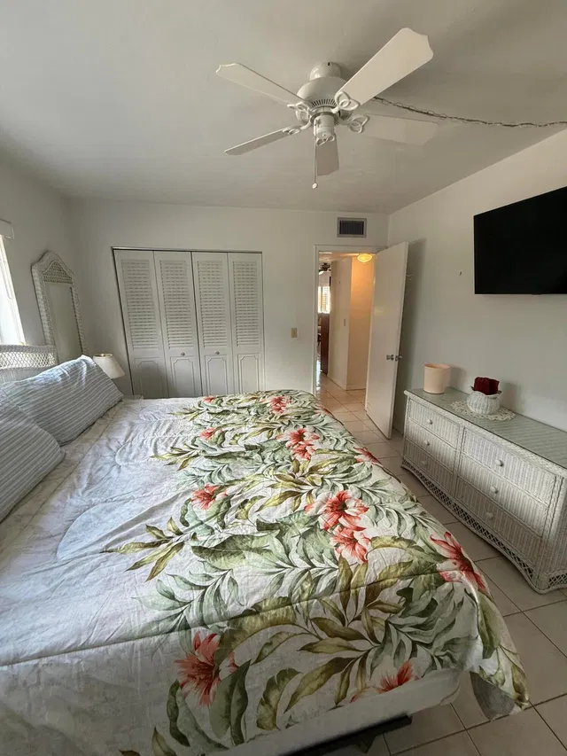  Unit 112 photo 9