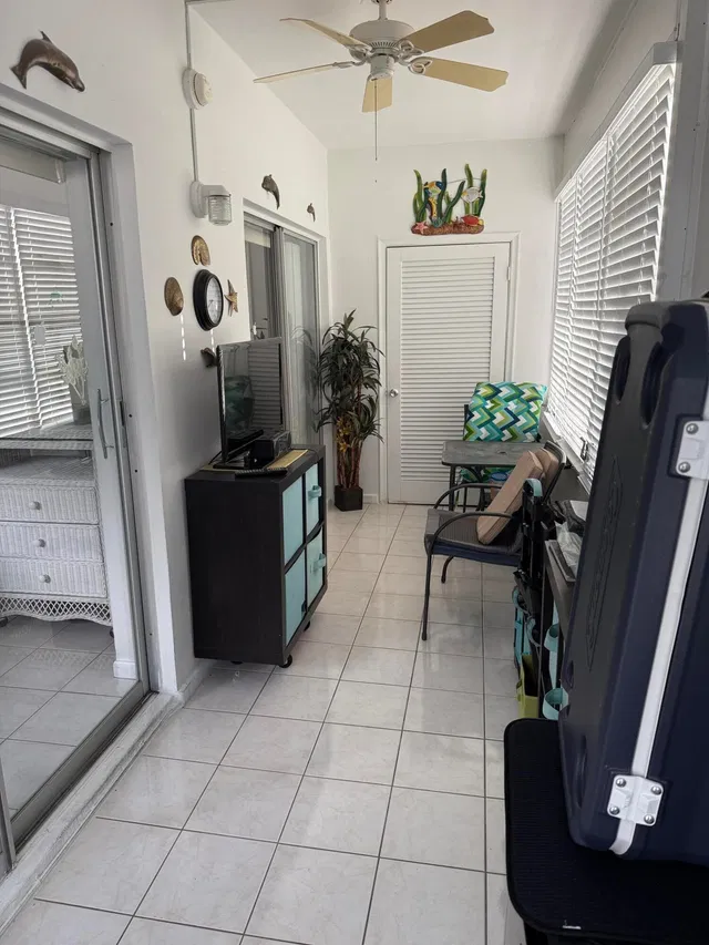  Unit 112 photo 18