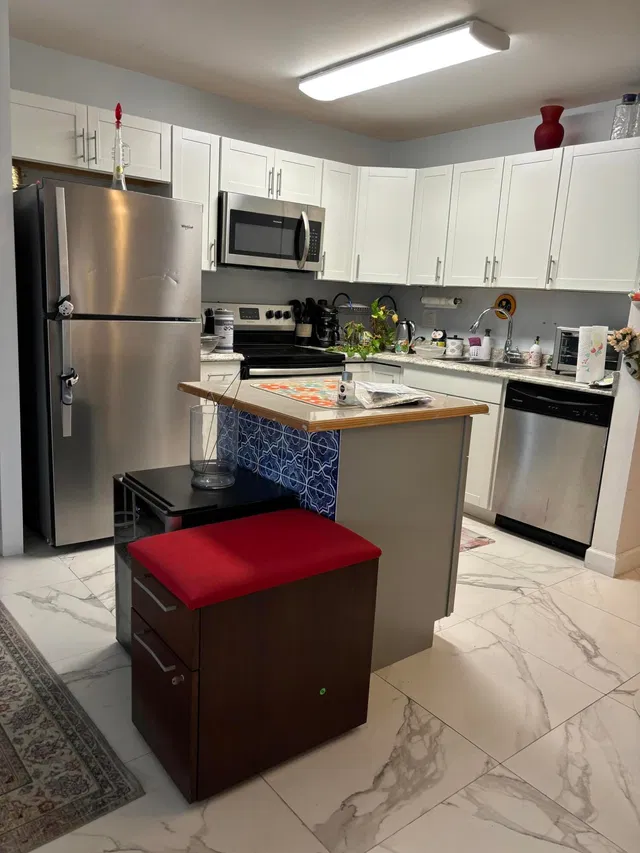 Residence photo 2