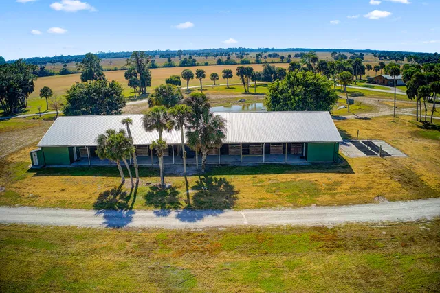 Residence photo 17