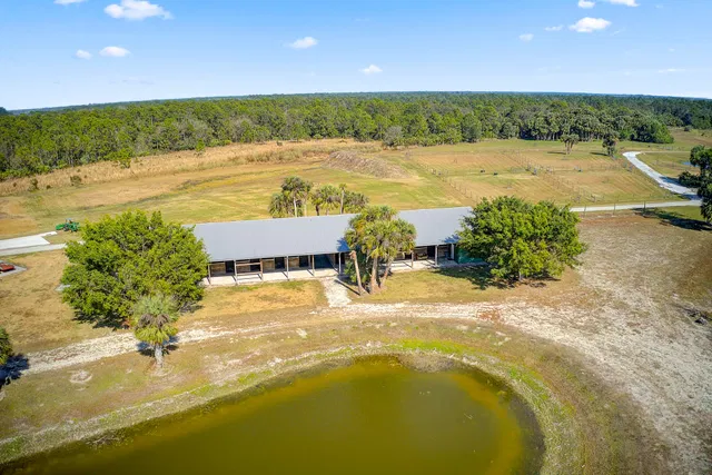 Residence photo 18