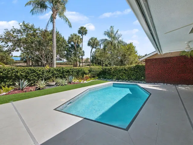  Residence photo 36