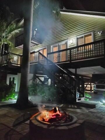 Residence photo 3