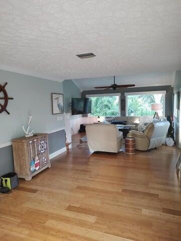 Residence photo 5