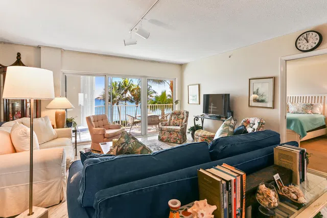 Sea Gate Palm Beach Unit 318 photo 5