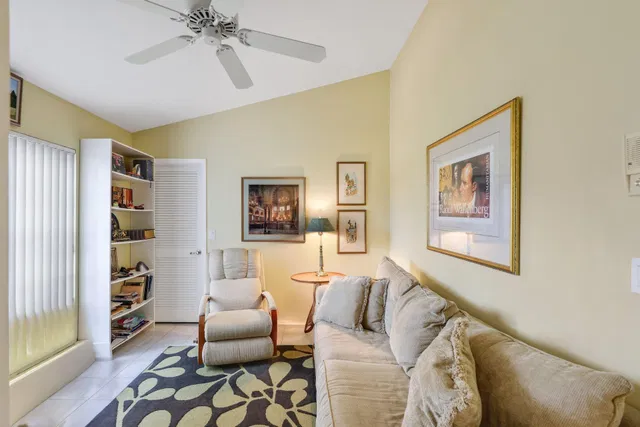 Residence photo 13