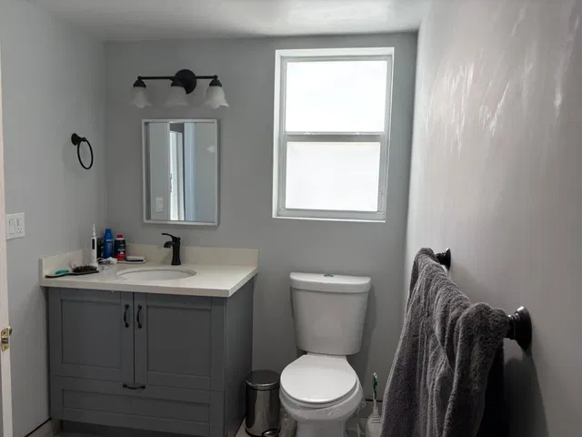 Unit 105 photo 19