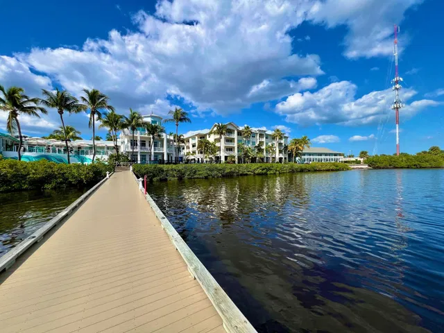 Harborage Yacht Club Residence photo 24