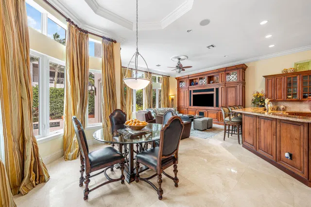 Royal Palm Yacht and Country Club Residence photo 21