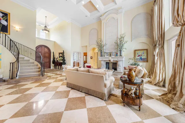 Royal Palm Yacht and Country Club Residence photo 34