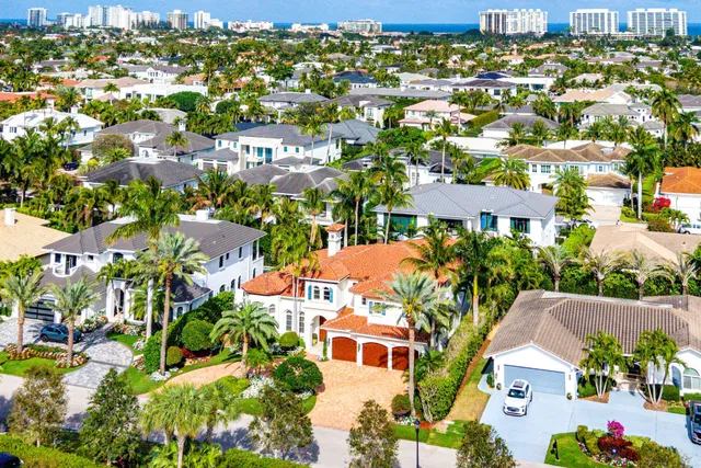 Royal Palm Yacht and Country Club Residence photo 70