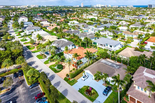 Royal Palm Yacht and Country Club Residence photo 71