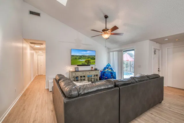 Old Palm Golf Club Residence photo 8