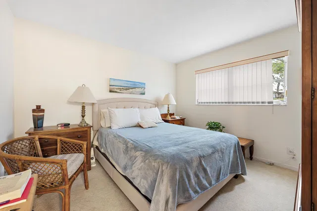 Unit 6-51 photo 12