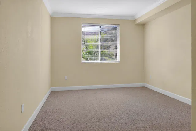 Renaissance Commons II Unit 1103 photo 3