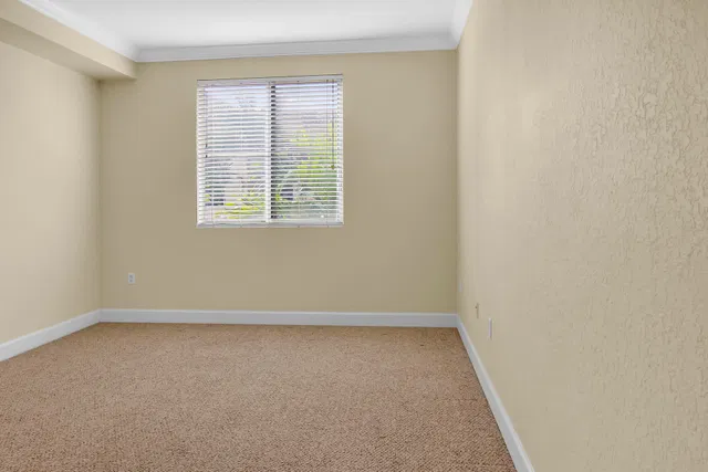 Renaissance Commons II Unit 1103 photo 9