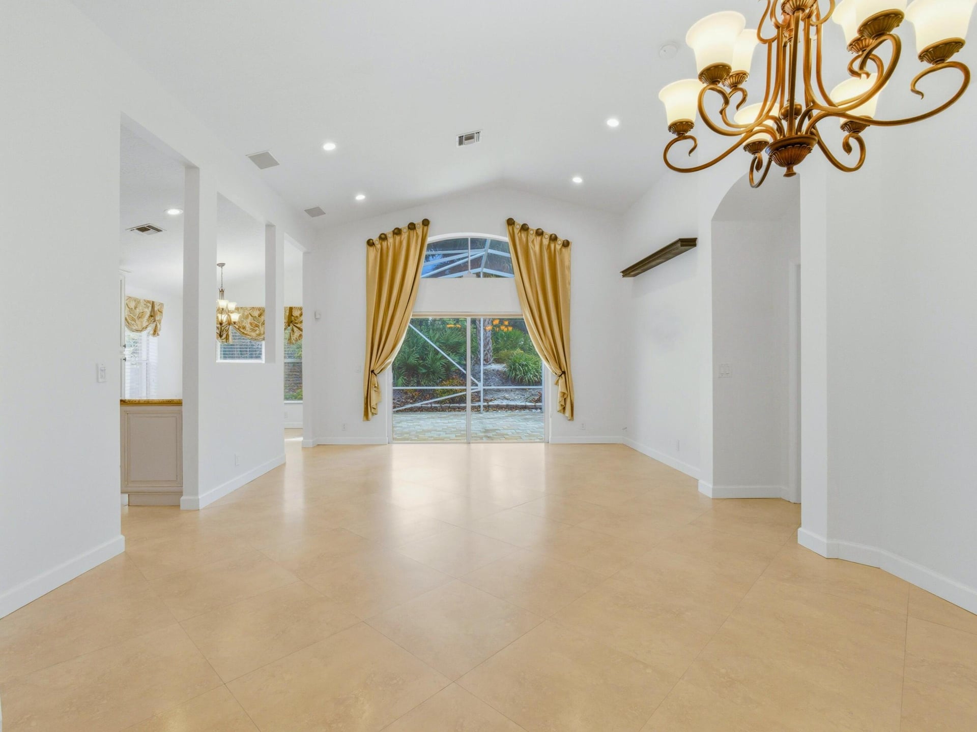 Residence photo 6
