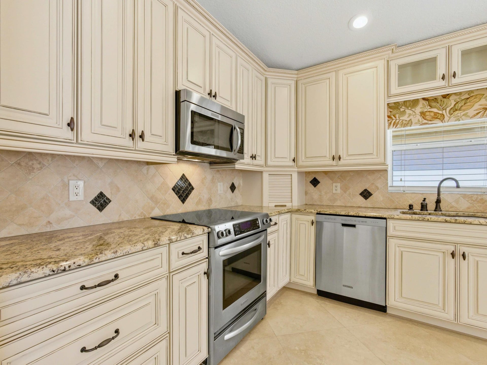 Residence photo 20