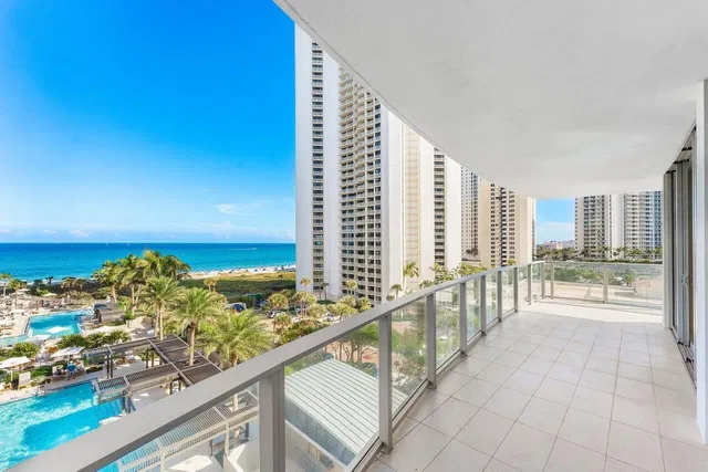Amrit Ocean Resort & Residences Unit P705 photo 10