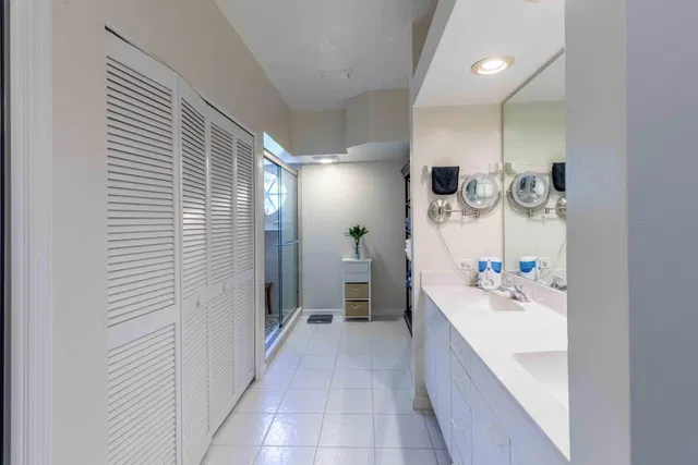 Harbour Ridge Residence photo 14
