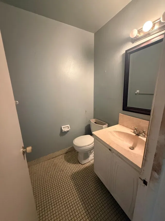 Unit B photo 6