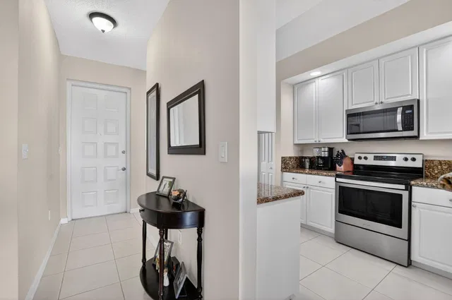 Boca Raton Unit 403 photo 5