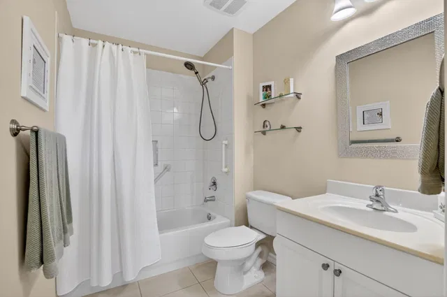 Boca Raton Unit 403 photo 28