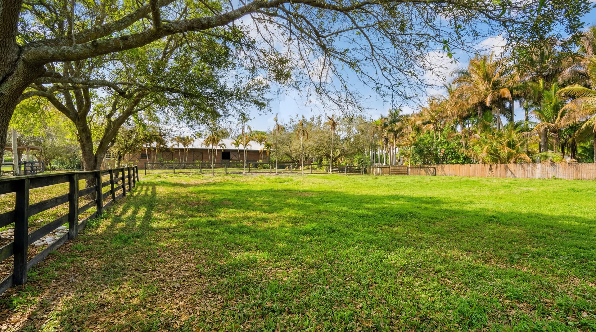  Residence photo 26