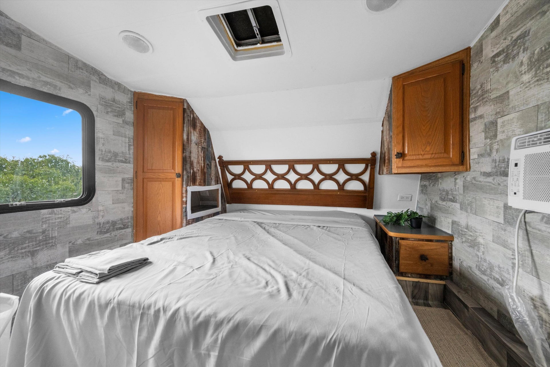  Residence photo 32