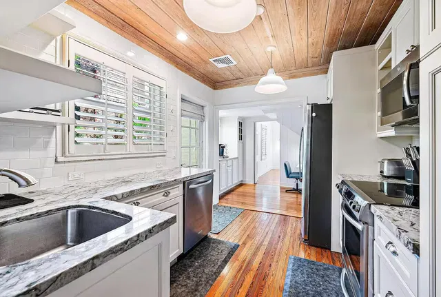 SoSo West Palm Beach Residence photo 11