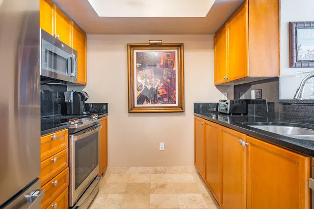 Townsend Place Unit 215 photo 8