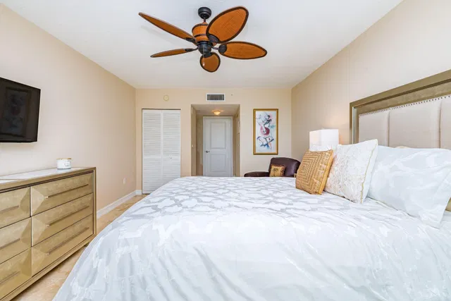 Townsend Place Unit 215 photo 12