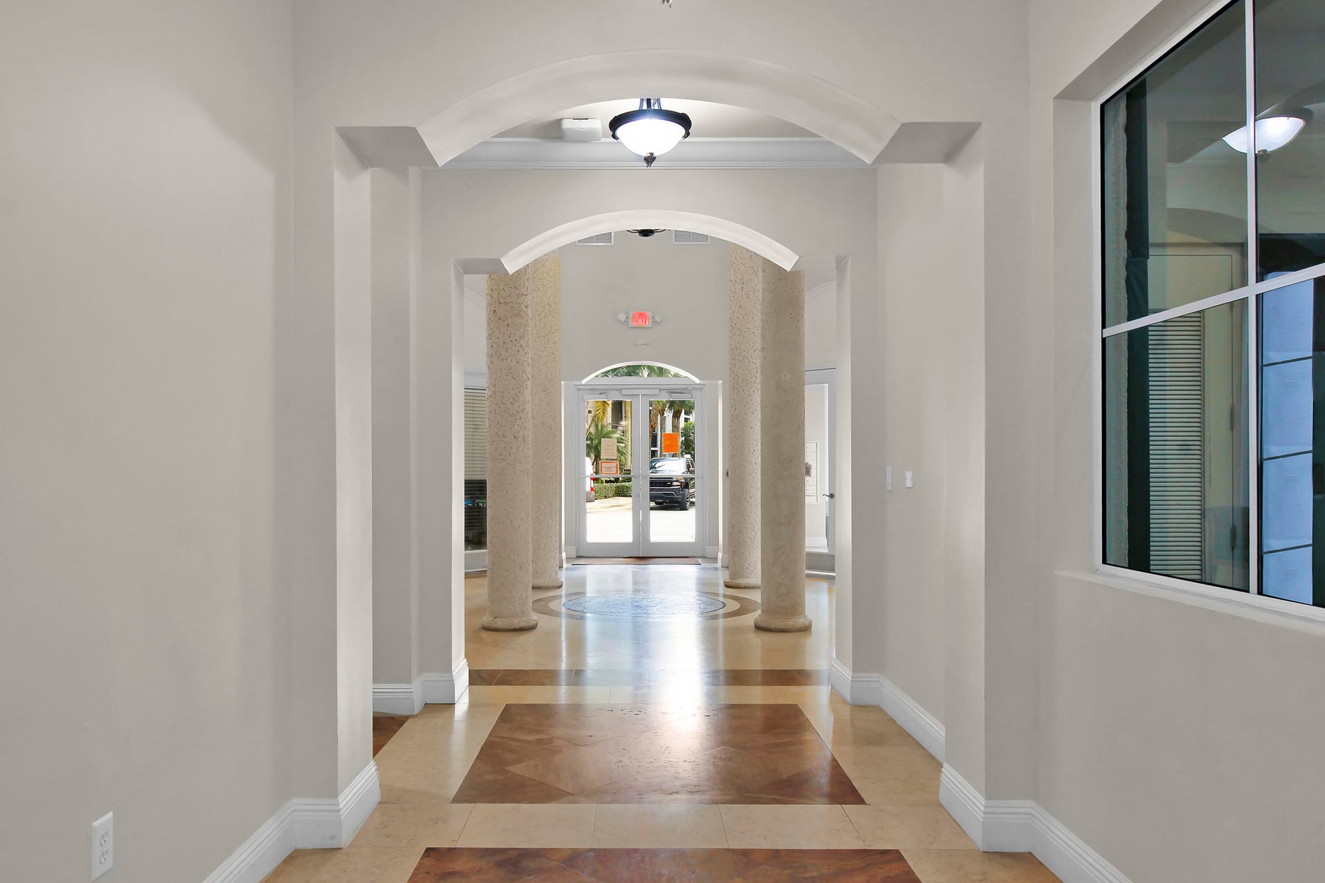 Renaissance Commons II Unit 1212 photo 23