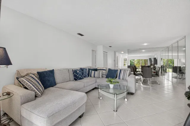 Boca Lago Country Club Homes Unit 43f photo 12