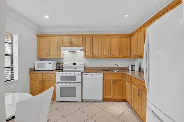 Boca Lago Country Club Homes Unit 43f photo 13