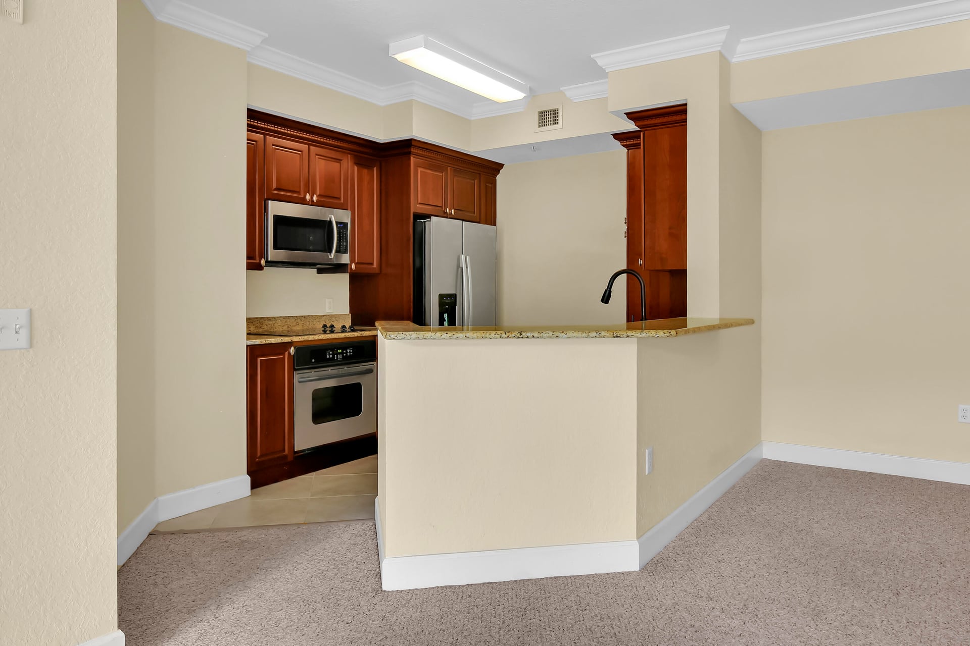 Renaissance Commons I Unit 2118 photo 14