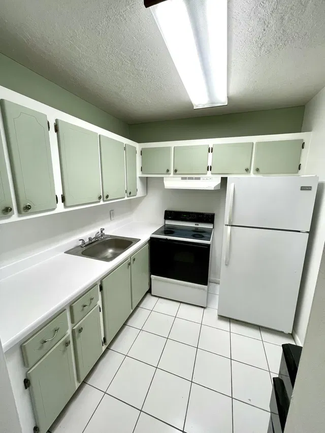 Residence photo 5