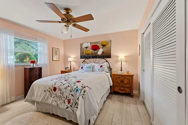Residence photo 18