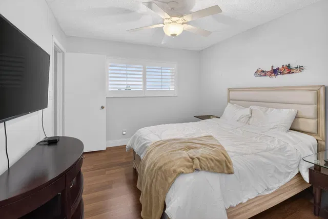 Unit 607 photo 18