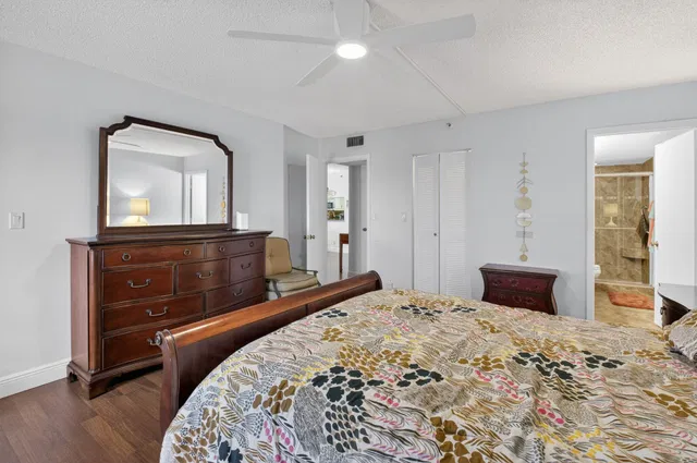 Unit 607 photo 23