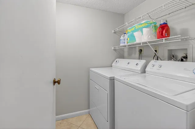 Unit 607 photo 28
