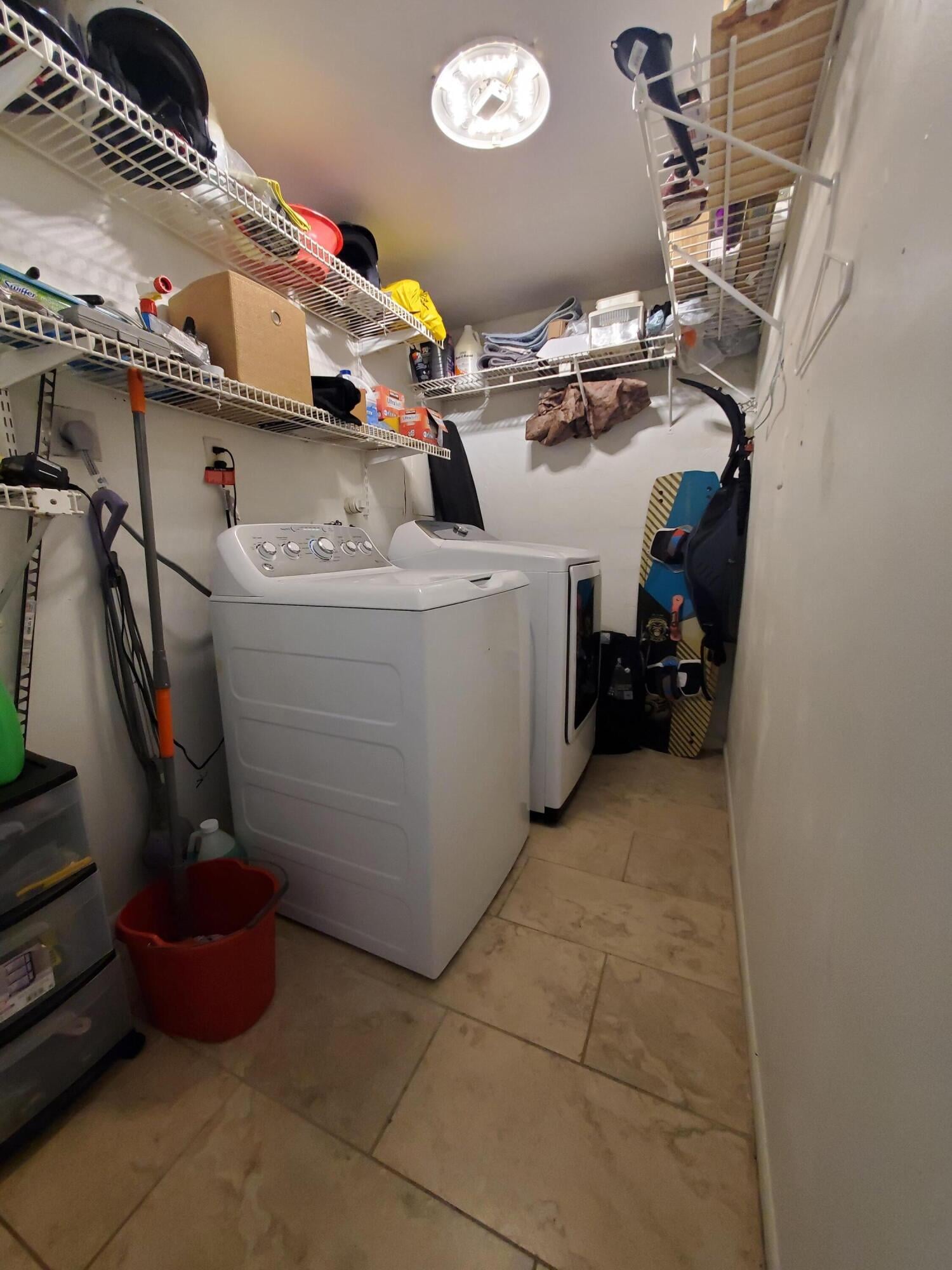  Unit 558 photo 21