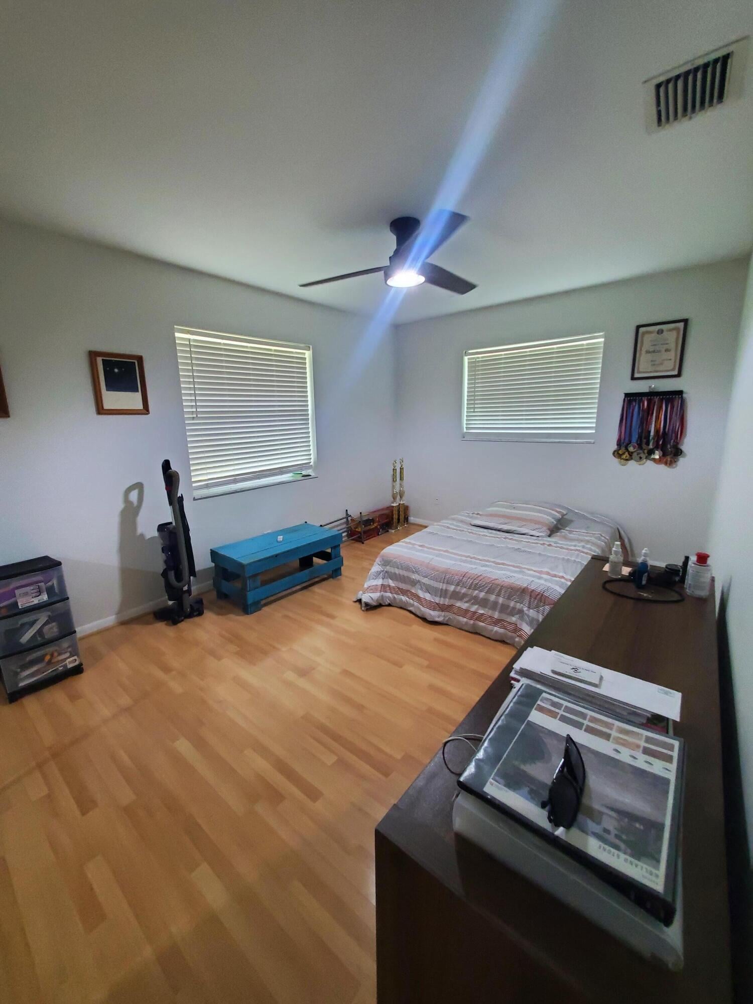  Unit 558 photo 27