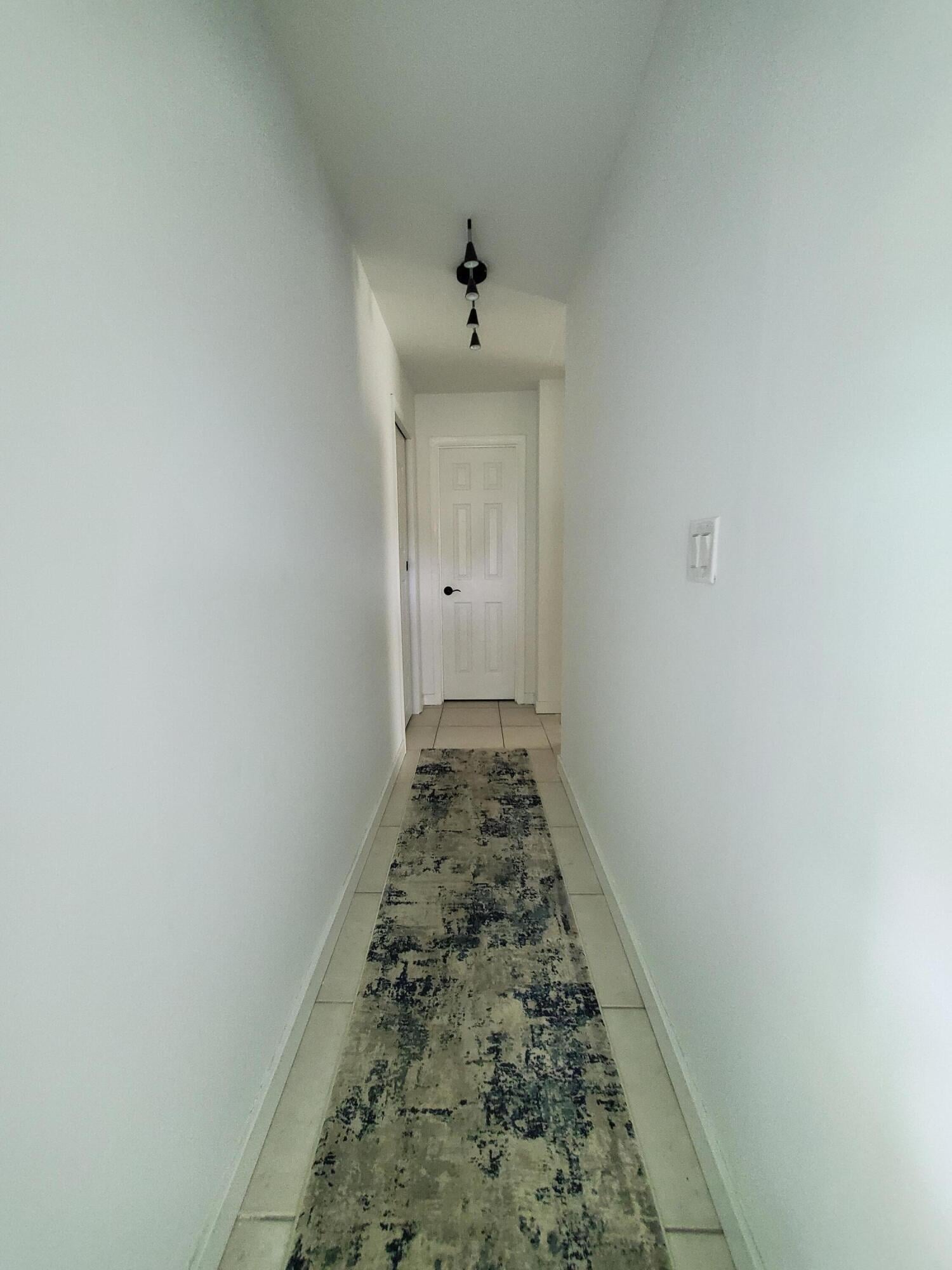  Unit 558 photo 28