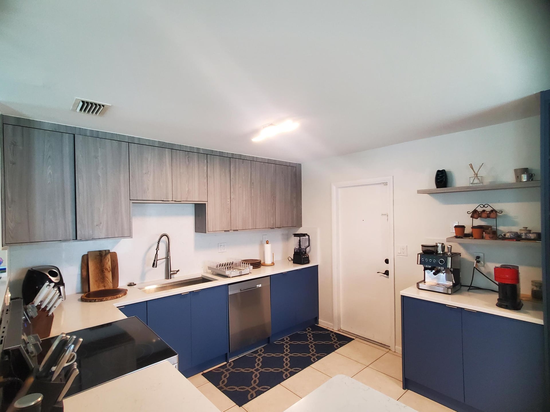  Unit 558 photo 55