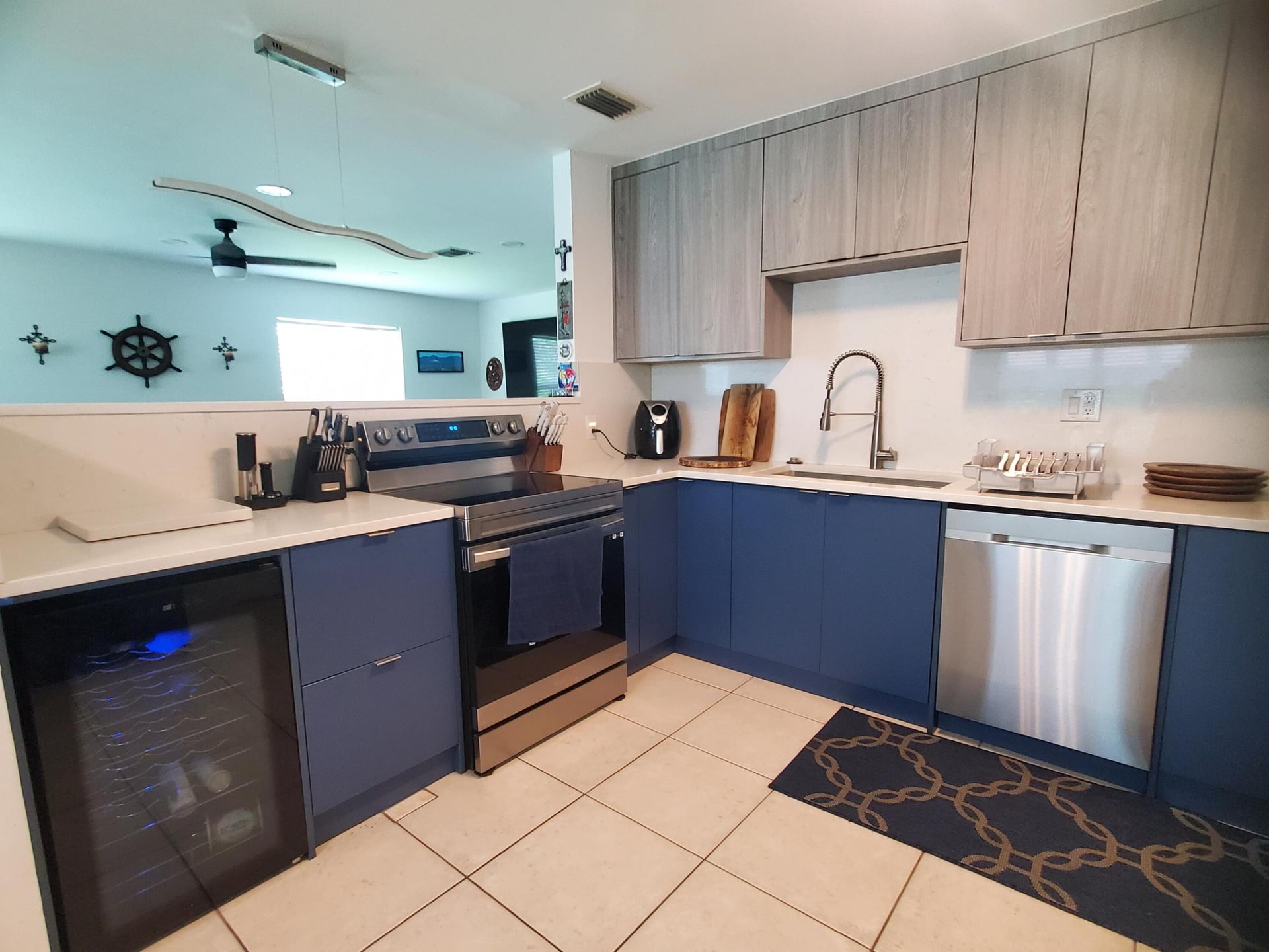  Unit 558 photo 56