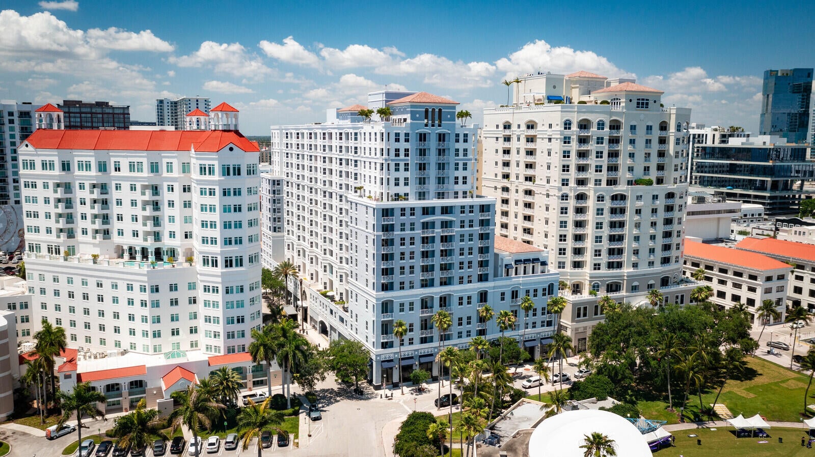The Strand Unit 1115 photo 42